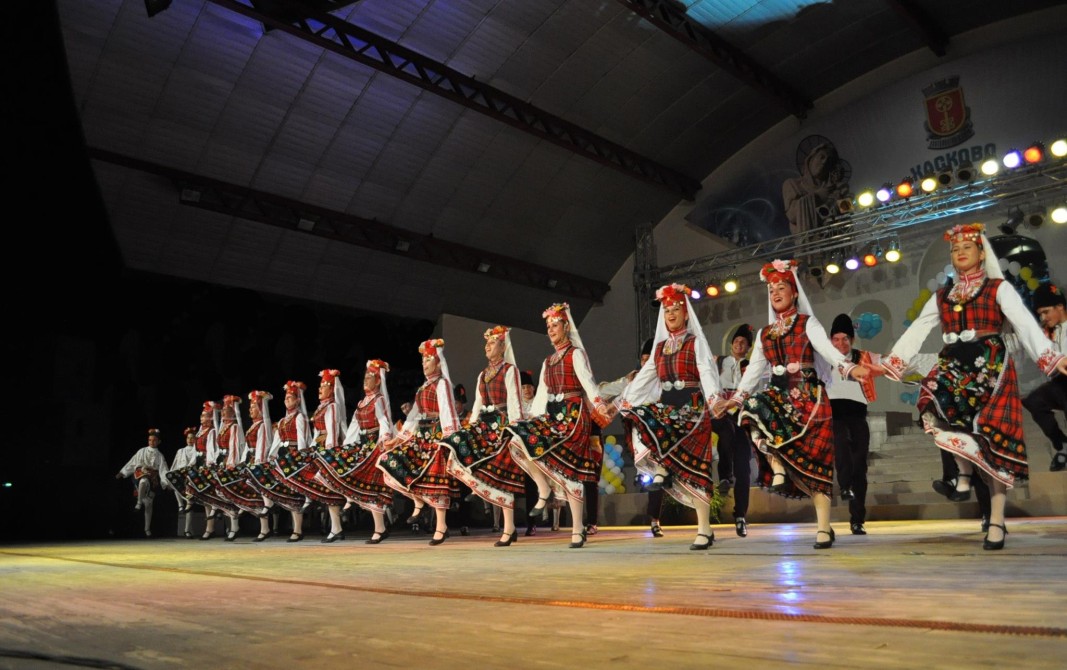 BNR - Zlatna Trakia folk ensemble - Haskovo celebrates 35 years with a spectacular performance